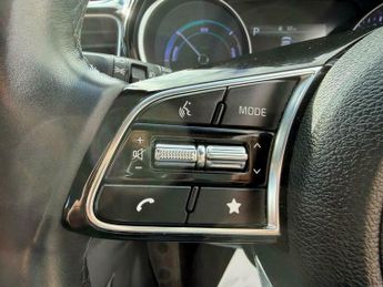 Kia Ceed 1.6 GDi 8.9kWh 3 DCT Euro 6 (s/s) 5dr