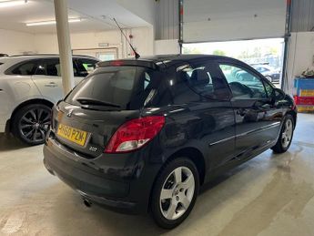 Peugeot 207 SPORT