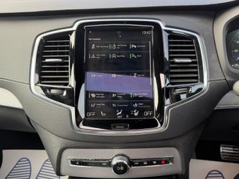Volvo XC90 2.0 B5 MHEV R-Design SUV 5dr Petrol Hybrid Auto 4WD Euro 6 (s/s)