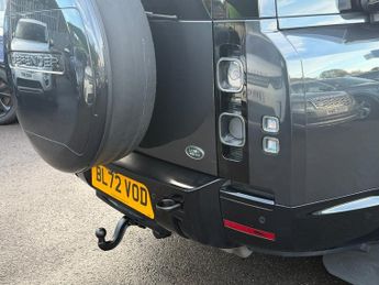 Land Rover Defender 3.0 P400 MHEV X SUV 5dr Petrol Auto 4WD Euro 6 (s/s) (400 ps)