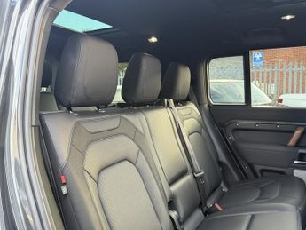 Land Rover Defender 3.0 P400 MHEV X SUV 5dr Petrol Auto 4WD Euro 6 (s/s) (400 ps)