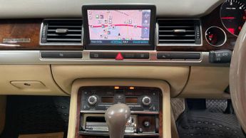 Audi A8 3.0 TDI SE Saloon 4dr Diesel Automatic quattro (224 g/km, 229 bh