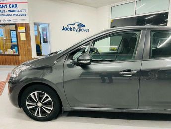Peugeot 208 1.2 VTi Access+ Euro 5 5dr