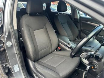 Hyundai I40 1.7 CRDi Style Estate 5dr Diesel Auto Euro 5 (136 ps)