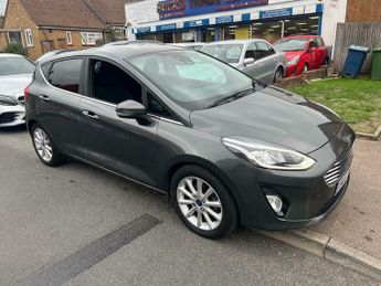 Ford Fiesta 1.0T EcoBoost Titanium Euro 6 (s/s) 5dr