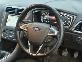 Ford Mondeo 2.0 TDCi Titanium Euro 6 (s/s) 5dr
