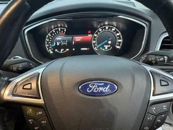 Ford Mondeo 2.0 TDCi Titanium Euro 6 (s/s) 5dr