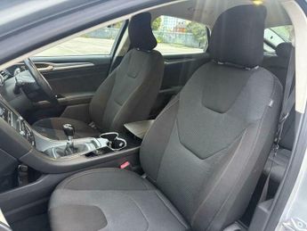 Ford Mondeo 2.0 TDCi Titanium Euro 6 (s/s) 5dr