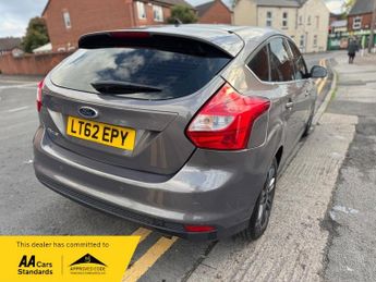 Ford Focus 1.6 Titanium Powershift Euro 5 5dr