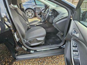 Ford Focus 1.6 Titanium Powershift Euro 6 5dr