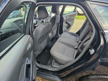 Ford Focus 1.6 Titanium Powershift Euro 6 5dr