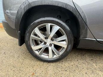 Peugeot 2008 1.6 BlueHDi Allure Euro 6 5dr