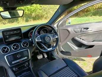 Mercedes-Benz A Class 1.6 A180 AMG Line 7G-DCT Euro 6 (s/s) 5dr
