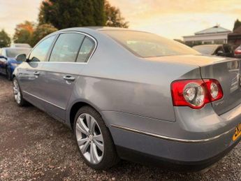 Volkswagen Passat 2.0 TDI Highline DSG Euro 4 4dr
