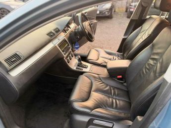Volkswagen Passat 2.0 TDI Highline DSG Euro 4 4dr