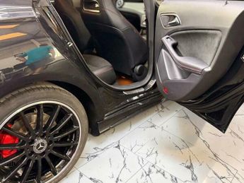 Mercedes-Benz CLA 2.1 CLA220d AMG Line Night Edition Coupe 7G-DCT Euro 6 (s/s) 4dr
