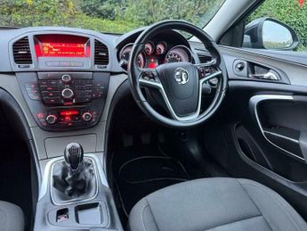 Vauxhall Insignia 2.0 CDTi ecoFLEX Exclusiv Euro 5 (s/s) 5dr