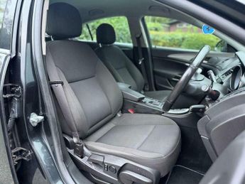 Vauxhall Insignia 2.0 CDTi ecoFLEX Exclusiv Euro 5 (s/s) 5dr