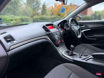 Vauxhall Insignia 2.0 CDTi ecoFLEX Exclusiv Euro 5 (s/s) 5dr