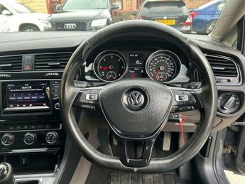 Volkswagen Golf 2.0 TDI BlueMotion Tech GT Euro 5 (s/s) 5dr