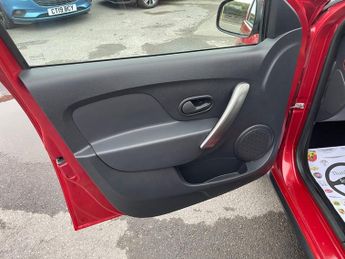 Dacia Sandero STEPWAY LAUREATE TCE