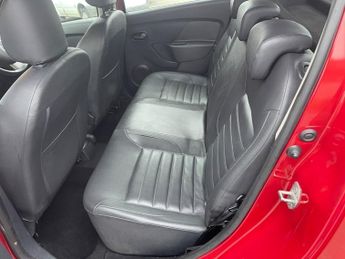 Dacia Sandero STEPWAY LAUREATE TCE