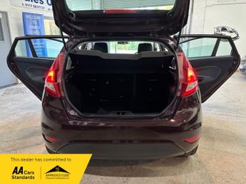 Ford Fiesta 1.25 Zetec Hatchback 5dr Petrol Manual (129 g/km, 81 bhp)