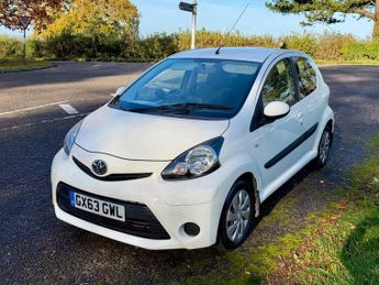 Toyota AYGO VVT-I MOVE WITH STYLE