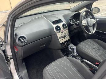 Vauxhall Corsa 1.4i 16v Club 5dr