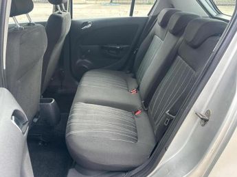 Vauxhall Corsa 1.4i 16v Club 5dr
