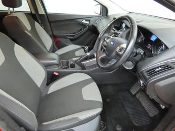 Ford Focus 1.0T EcoBoost Zetec S Euro 5 (s/s) 5dr
