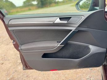 Volkswagen Golf GTD TDI DSG