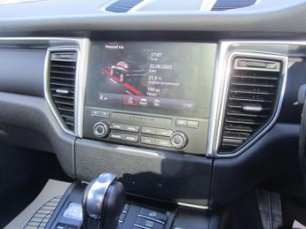 Porsche Macan PDK