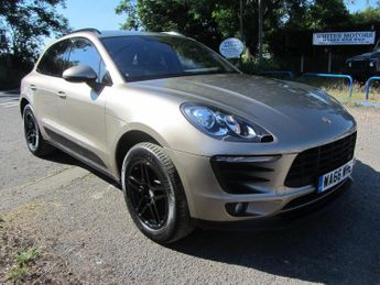 Porsche Macan PDK
