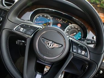 Bentley Bentayga W12 - Bentley Manufacturers Warranty Til July 2023! DEPOSIT TAKE