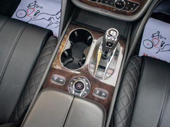 Bentley Bentayga W12 - Bentley Manufacturers Warranty Til July 2023! DEPOSIT TAKE