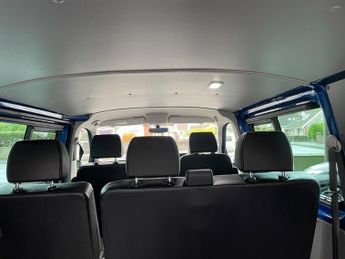 Volkswagen Transporter T32 TDI KOMBI HIGHLINE