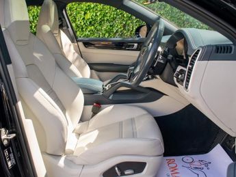 Porsche Cayenne V6 E-Hybrid - BOSE - Surround Cam - PDLS