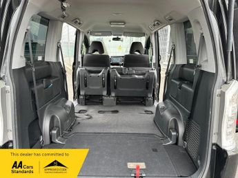 Honda Stepwagon 2012 MODEL AUTO 8 SEATER PETROL FRESH IMPORT ( AUTOMATIC )