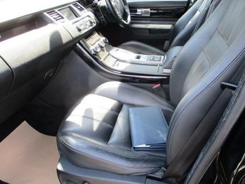 Land Rover Range Rover Sport SDV6 HSE BLACK