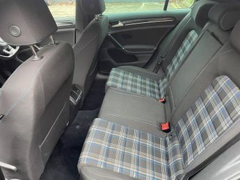 Volkswagen Golf GTE DSG