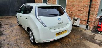 Nissan Leaf 24kWh Hatchback 5dr Electric Auto (107 bhp)