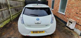 Nissan Leaf 24kWh Hatchback 5dr Electric Auto (107 bhp)