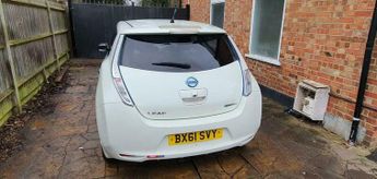 Nissan Leaf 24kWh Hatchback 5dr Electric Auto (107 bhp)