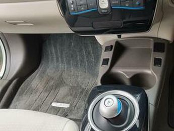 Nissan Leaf 24kWh Hatchback 5dr Electric Auto (107 bhp)