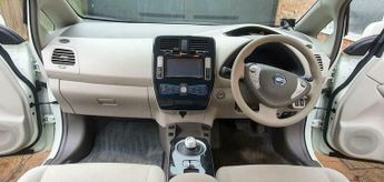Nissan Leaf 24kWh Hatchback 5dr Electric Auto (107 bhp)