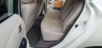 Nissan Leaf 24kWh Hatchback 5dr Electric Auto (107 bhp)