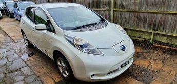 Nissan Leaf 24kWh Hatchback 5dr Electric Auto (107 bhp)