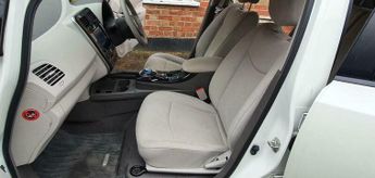 Nissan Leaf 24kWh Hatchback 5dr Electric Auto (107 bhp)