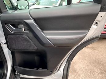 Land Rover Freelander SD4 HSE - AUTO, FULL SERVICE HISTORY, SAT NAV, FRONT + REAR SENS